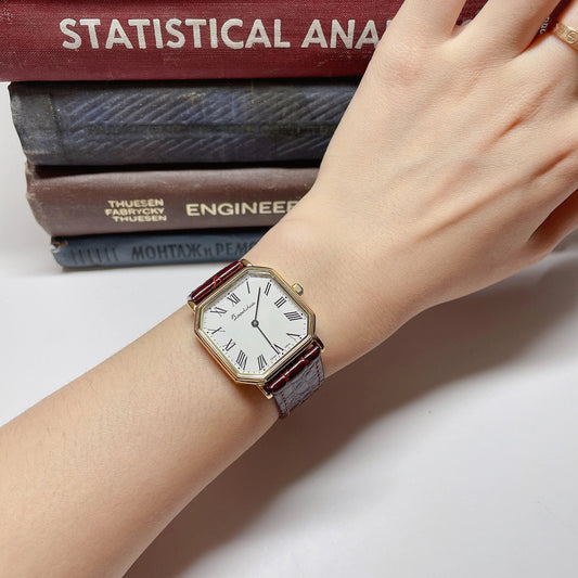 Estoria Goldframe Classic Watch