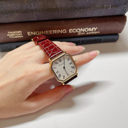 Estoria Goldframe Classic Watch