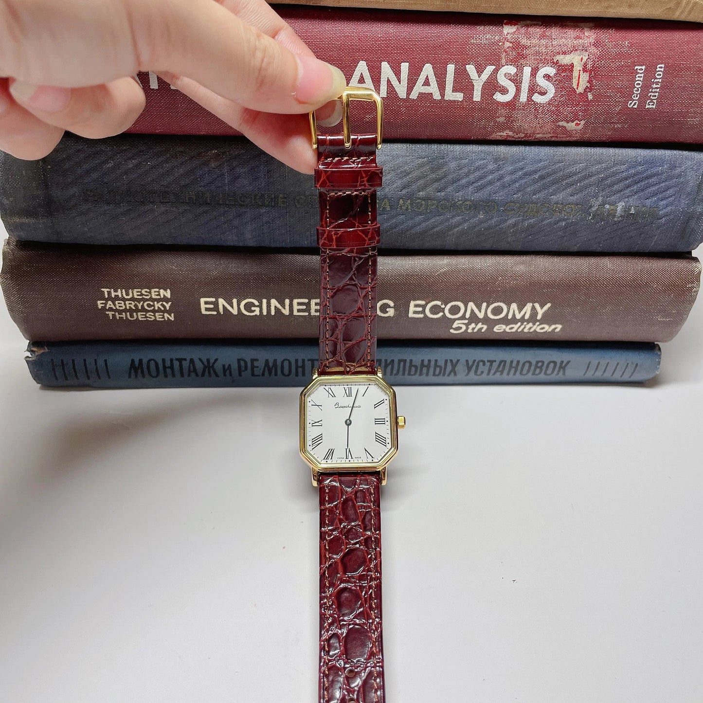 Estoria Goldframe Classic Watch