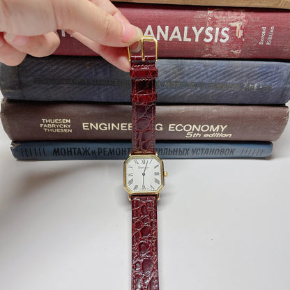 Estoria Goldframe Classic Watch